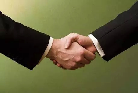 ��ߵ����̣����ǝM�Ѹж�ȥ����